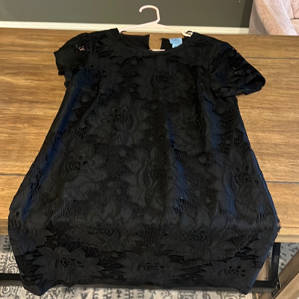 Size 2 Cece short (mid thigh) length dress.